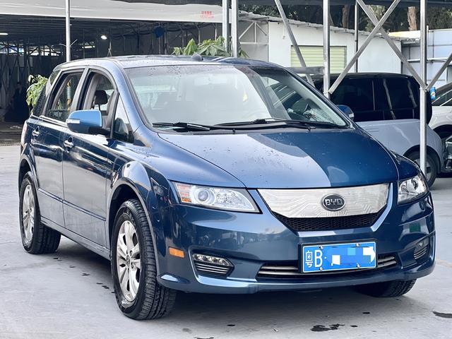 BYD e6