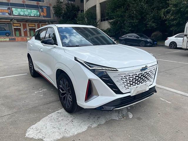 Oshan Changan Auchan Z6