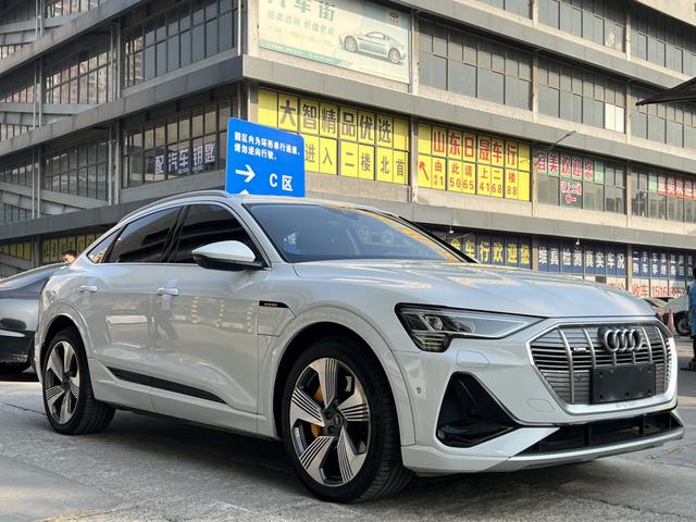 Audi e-tron Sportback (imported)