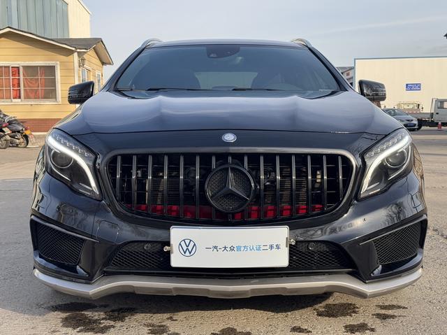 Mercedes-Benz GLA AMG