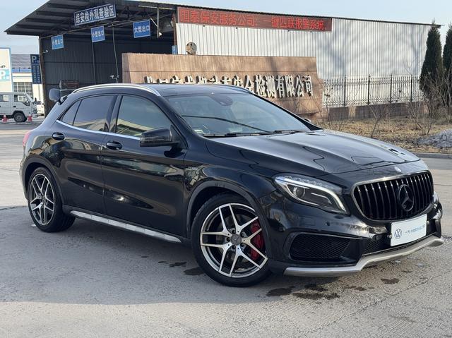 Mercedes-Benz GLA AMG