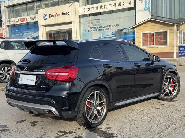 Mercedes-Benz GLA AMG