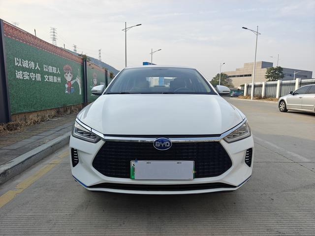 BYD e3