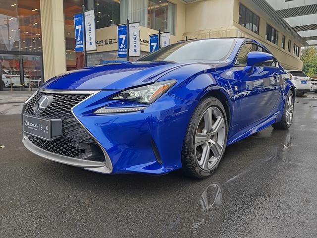 Lexus RC