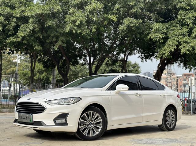 Ford Mondeo PHEV