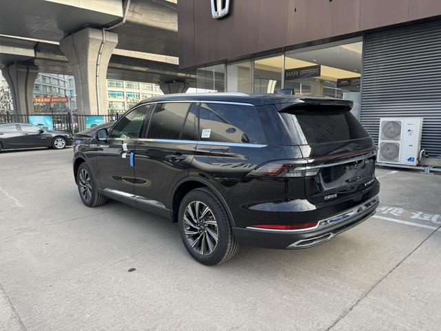 Lincoln Aviator