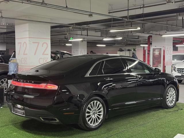 Lincoln MKZ