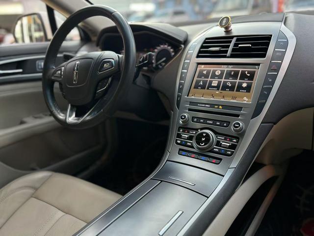 Lincoln MKZ