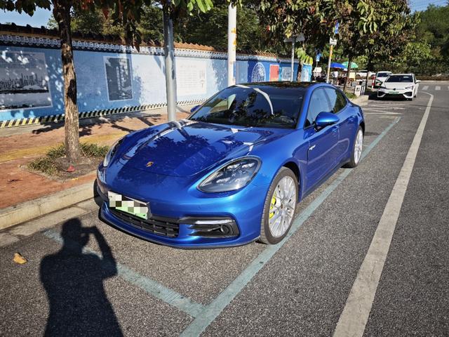 Porsche Panamera E-Hybrid