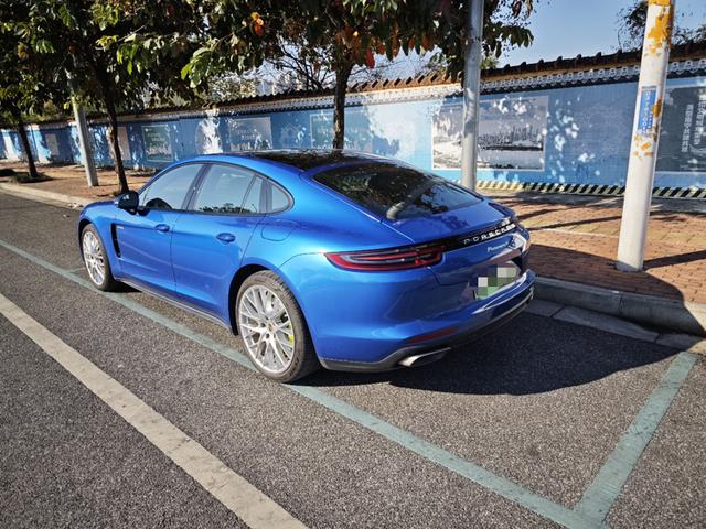 Porsche Panamera E-Hybrid