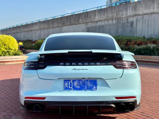 Porsche Panamera