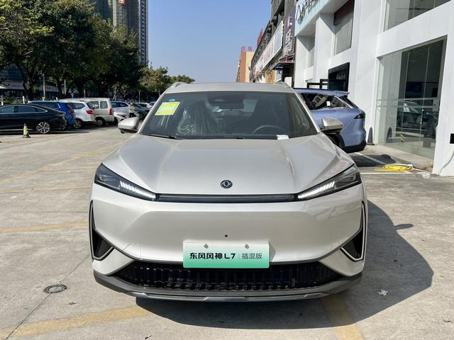 Dongfeng Fengshen L7 PHEV