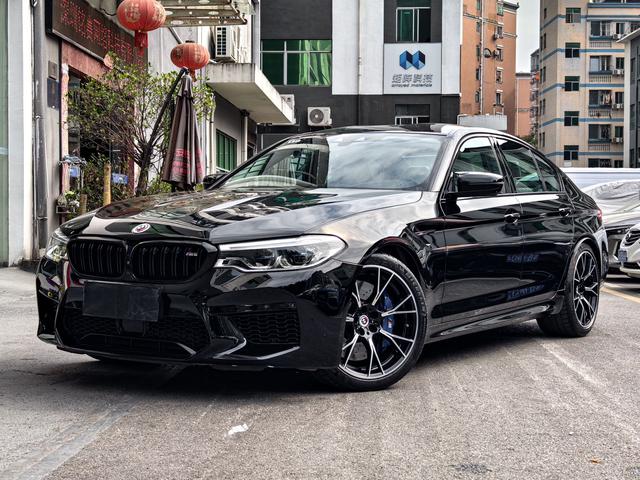 BMW M5