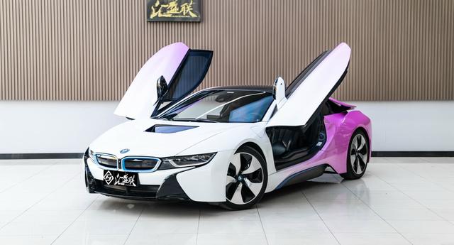 BMW i8