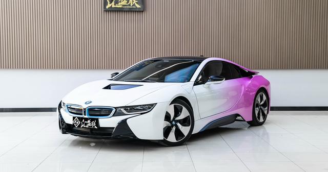 BMW i8