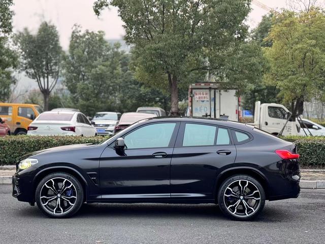 BMW X4 M