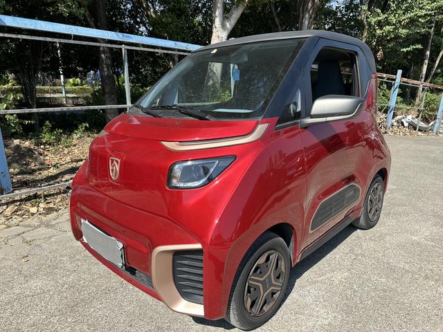 Baojun E200