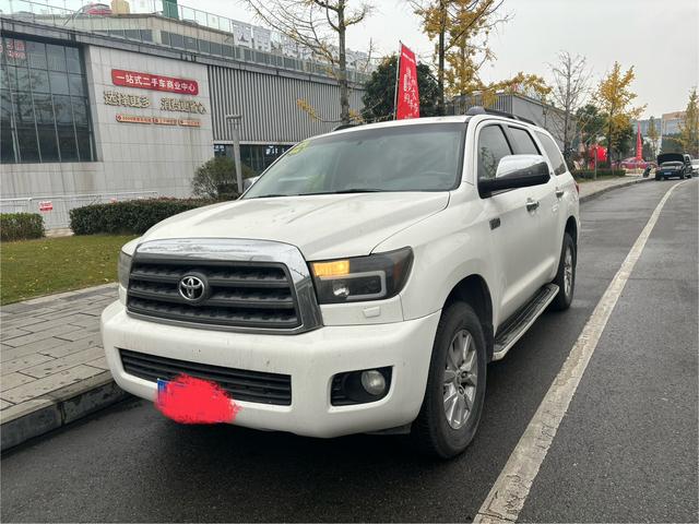 Toyota Sequoia