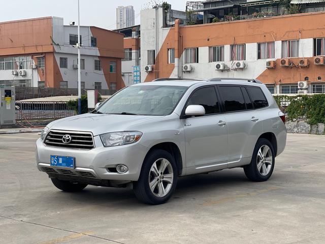 Toyota Highlander (imported)