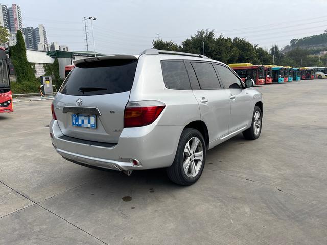 Toyota Highlander (imported)