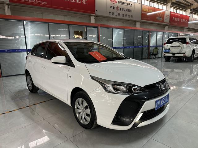 Toyota YARiS L to dazzle