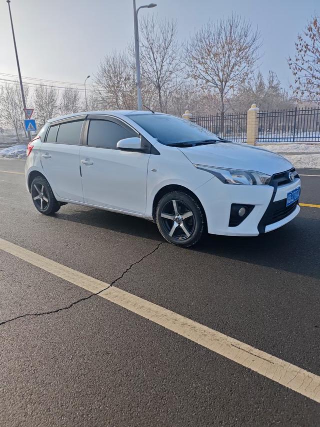 Toyota YARiS L to dazzle