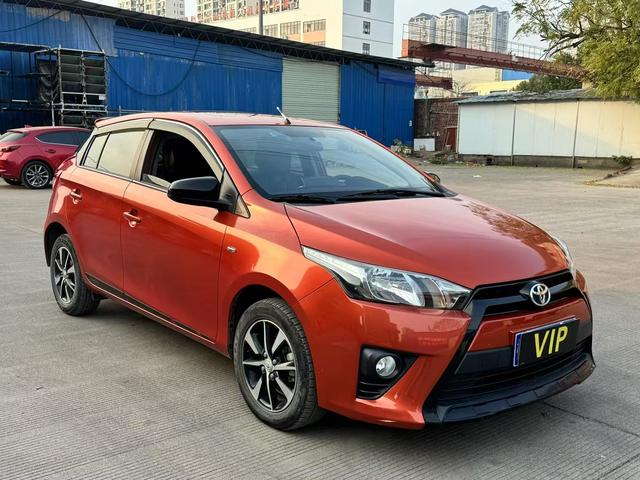 Toyota YARiS L to dazzle