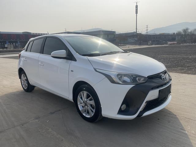 Toyota YARiS L to dazzle