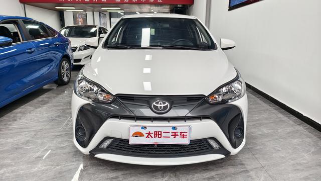 Toyota YARiS L to dazzle