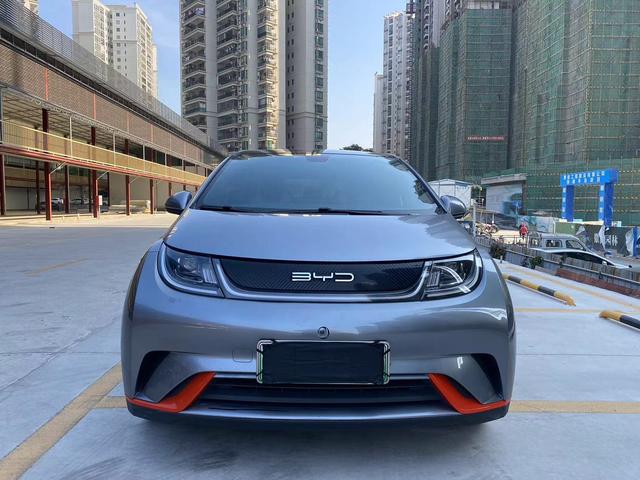 BYD Dolphin