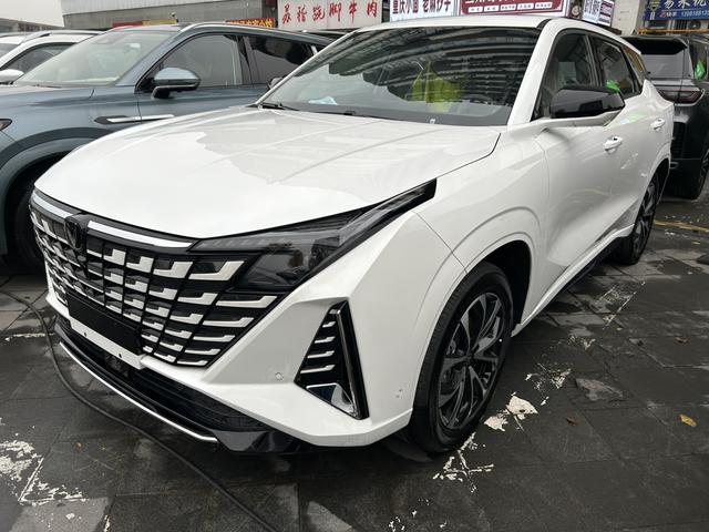 Changan UNI-Z PHEV