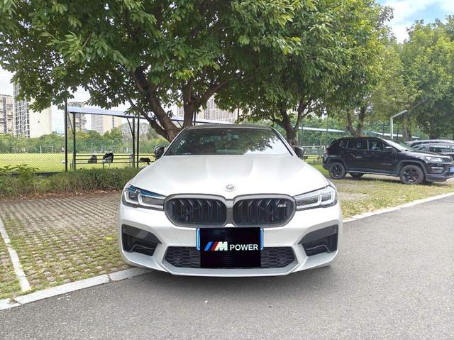 BMW M5