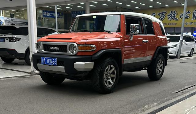 Toyota FJ Cruiser