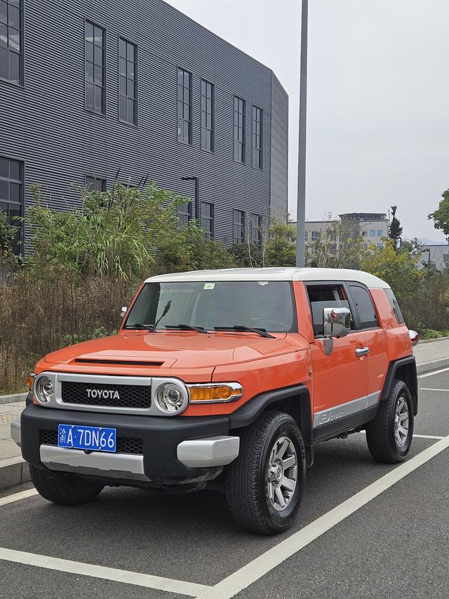 Toyota FJ Cruiser