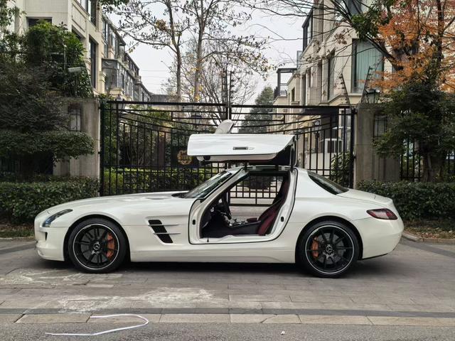 Mercedes-Benz SLS-Class AMG