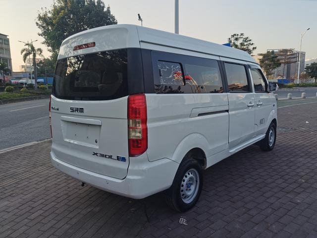 SRM Xinyuan Hiace EV