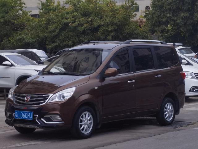 BAIC Weiwang M30