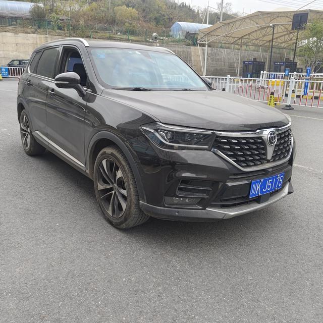 China Zhonghua V7