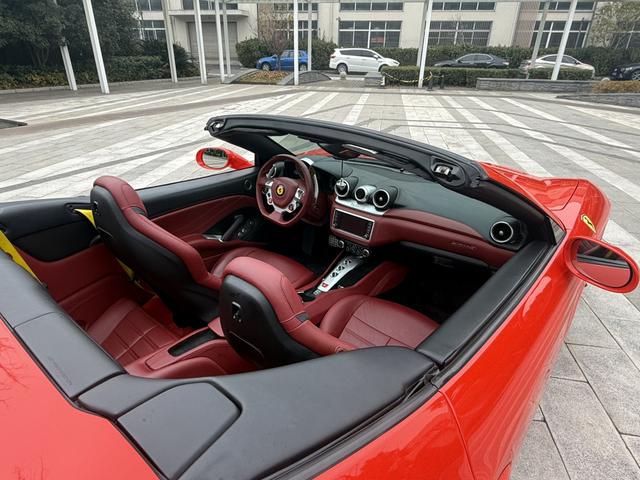 Ferrari California T