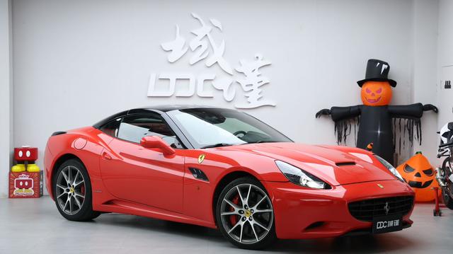 Ferrari California T