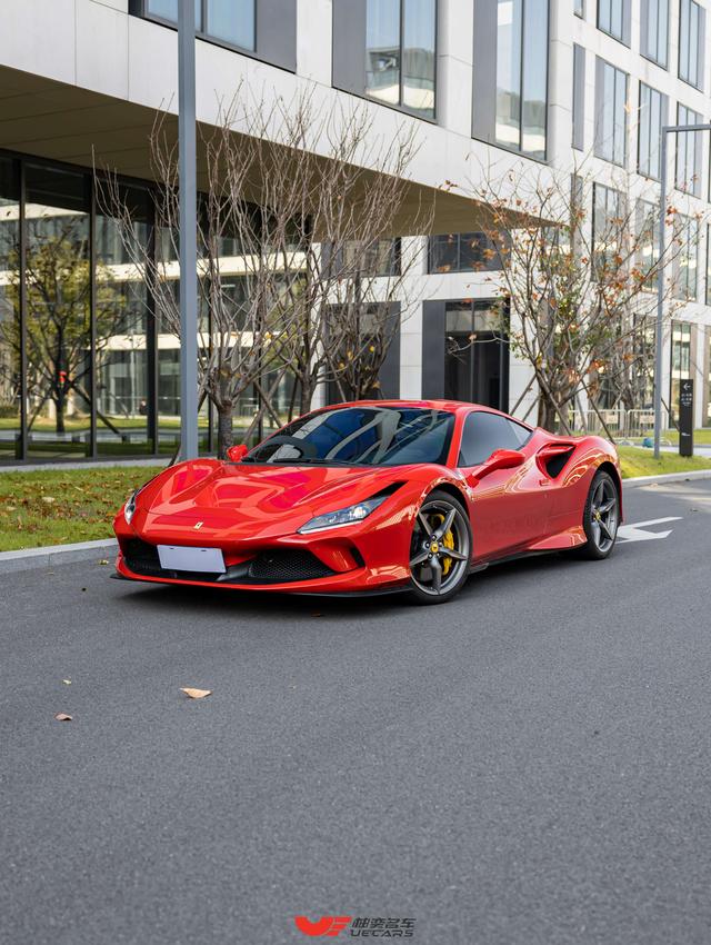 Ferrari F8