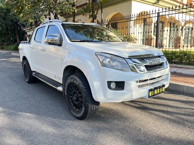 Isuzu D-MAX