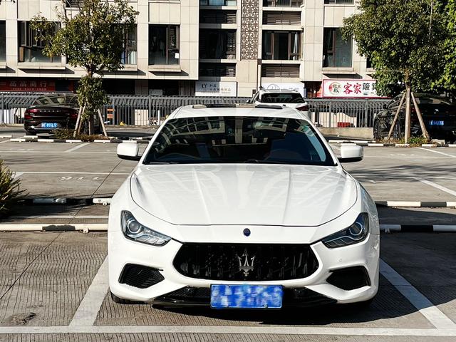 Maserati Ghibli