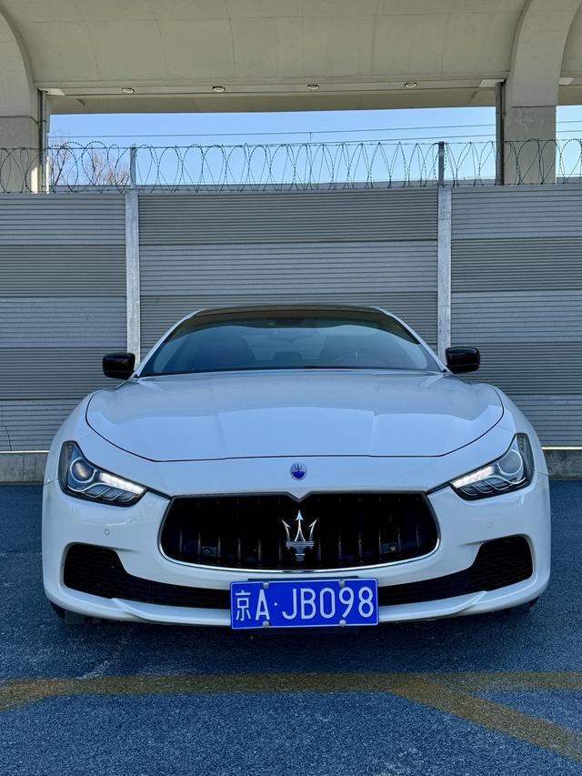 Maserati Ghibli