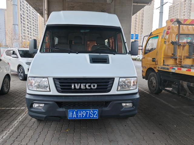 Iveco proud