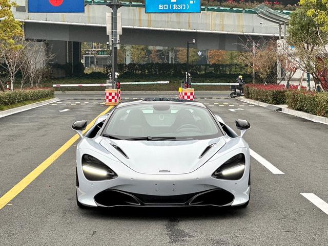 McLaren 720S