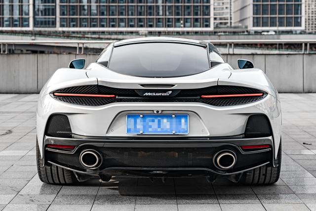 McLaren GT