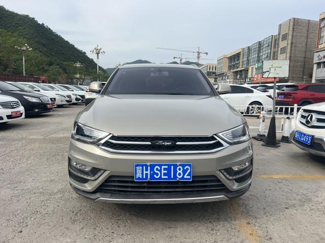 Zotye SR7