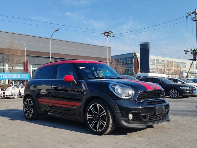 MINI JCW COUNTRYMAN