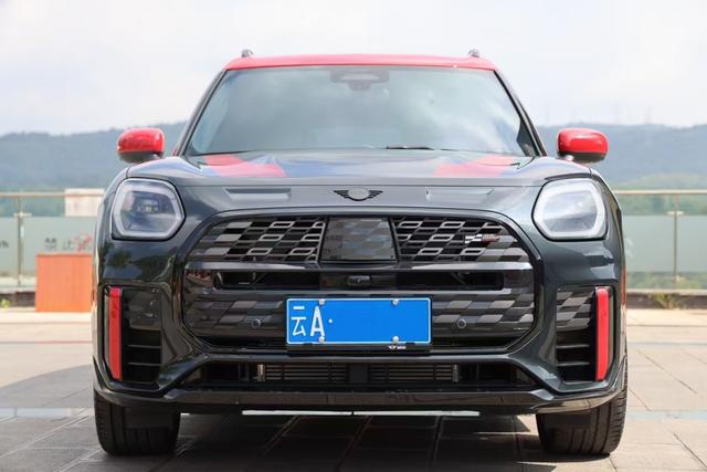 MINI JCW COUNTRYMAN